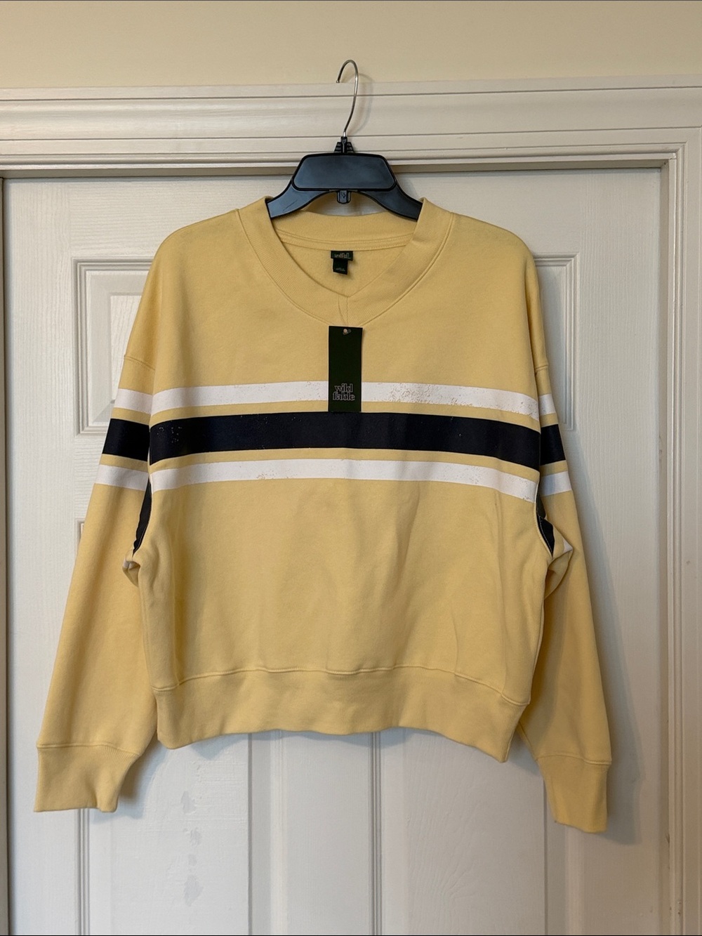 NWT WILD FABLE Women’s oversized sweatshirt